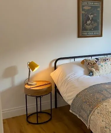 5-bedroom House Close To Beach Nyaraló